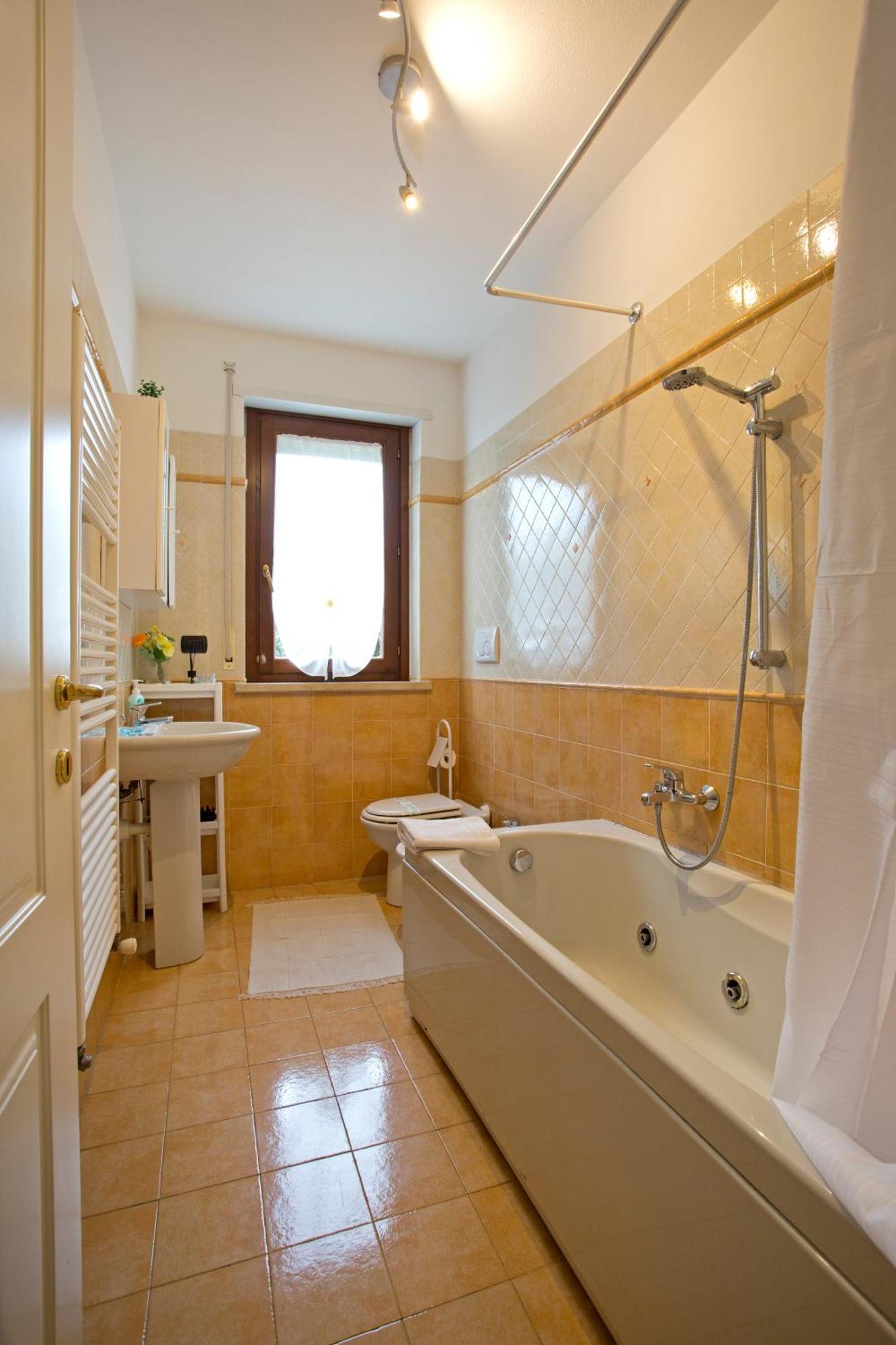 Casa Dei Filati, Cosy Flat With Garden And Parking Close To Lucca Exterior foto